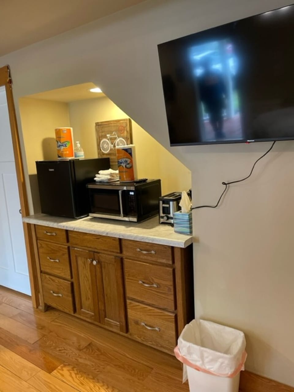 Stay In Ohiopyle - Microwave, refrigerator