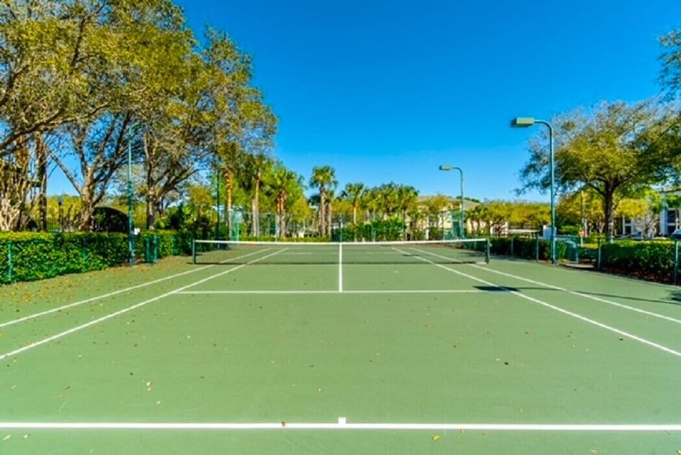 Tennis Court !