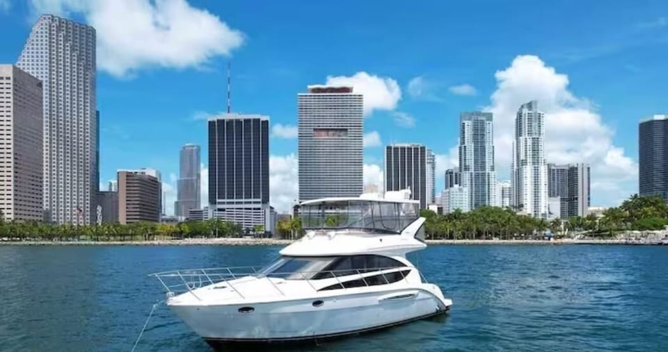 Boat rental services Proved By LUHOS