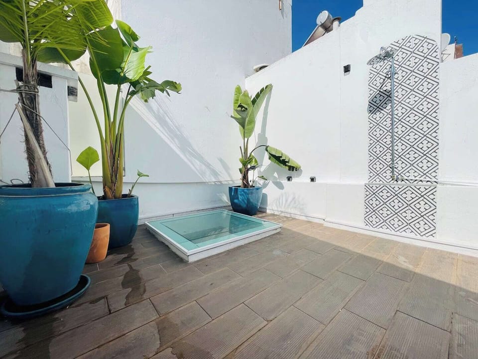 Roof terrace - outdoor shower 