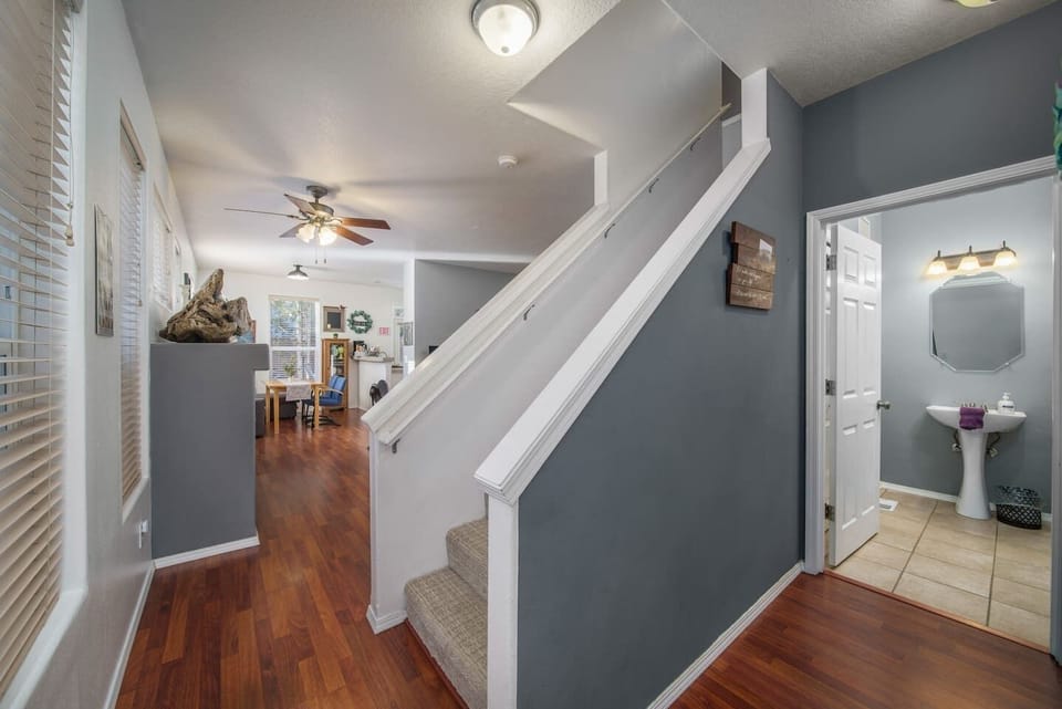 Yes, there are stairs to get to the bedrooms on the second floor. Make sure you’re ok to navigate them before booking. We want all our guests to feel comfortable here. ❤️