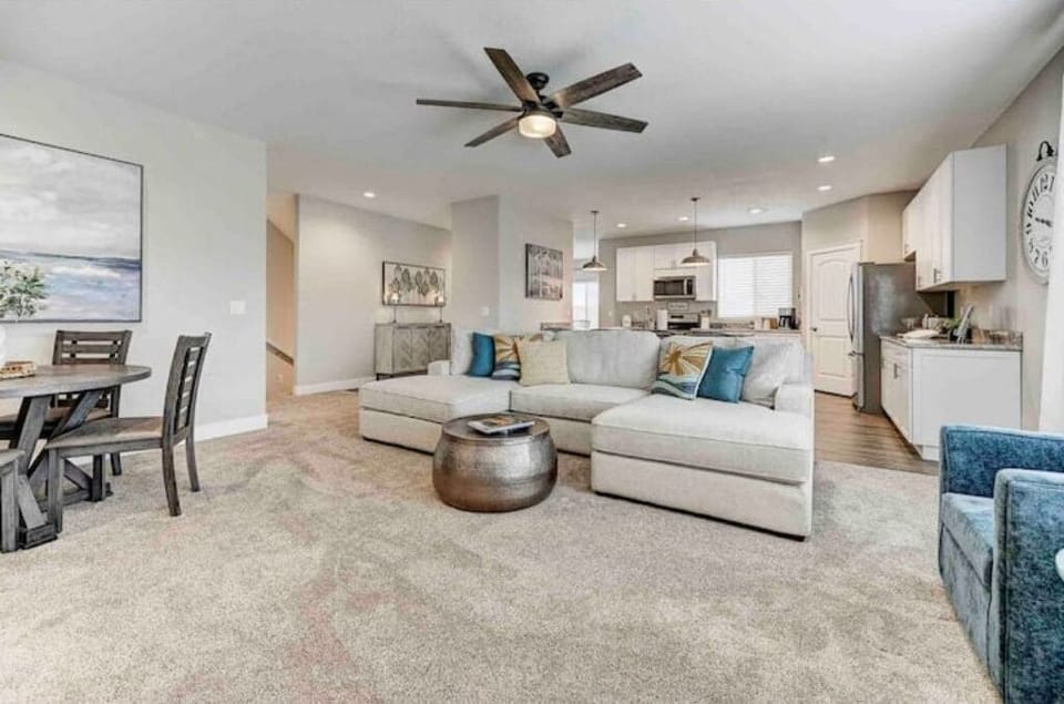 Upstairs Livingroom