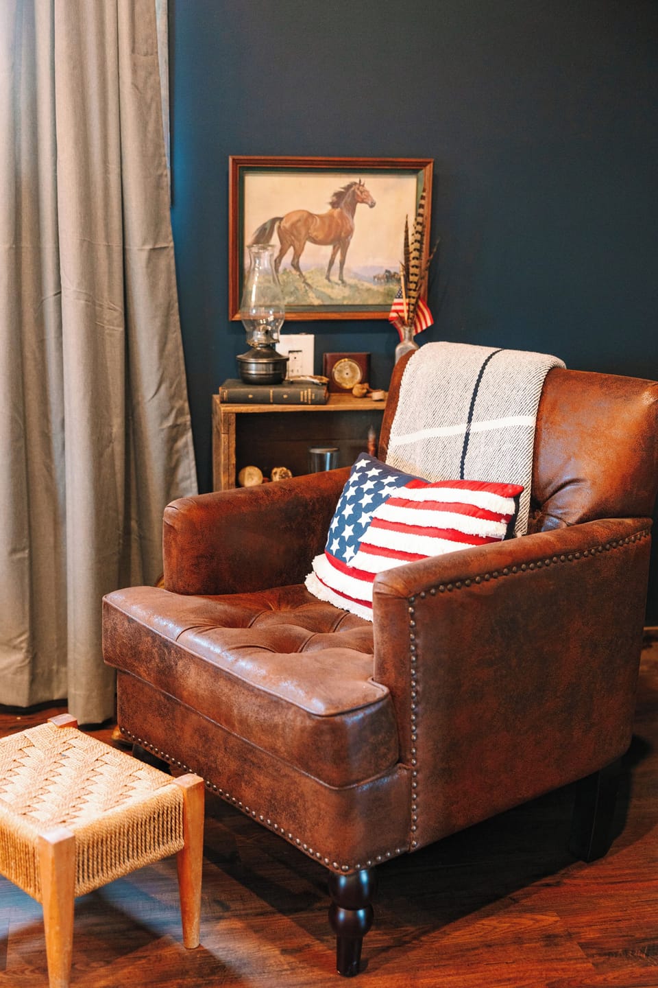 Cost reading corner 