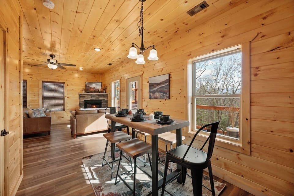 From Morning Coffee to Midnight Snacks – A welcoming spot to enjoy every meal, big or small.