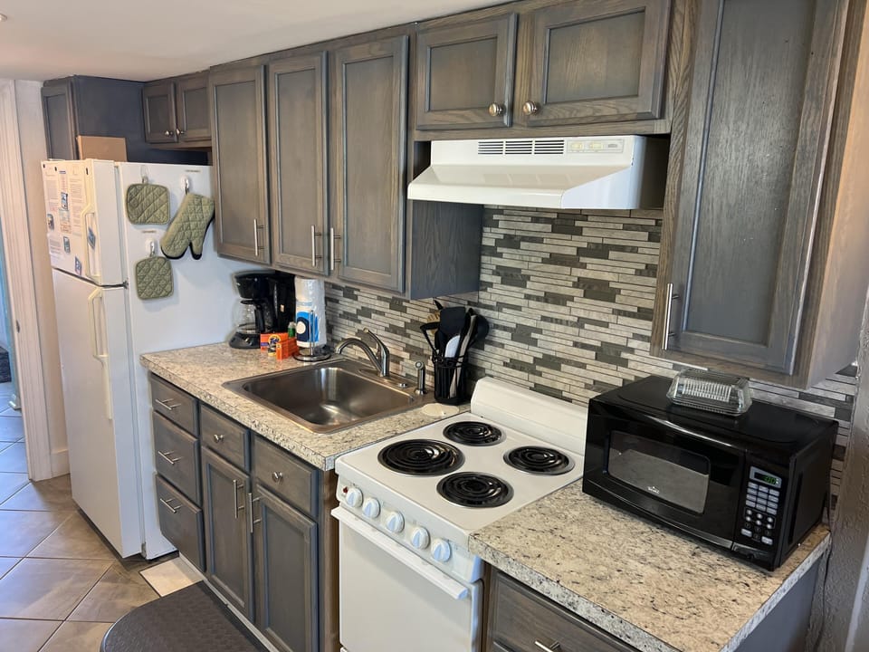 Fully Stocked Kitchen