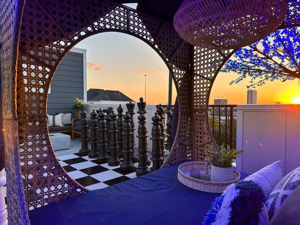 Keep calm and be cool as you let your worries melt away on the azure oasis cabana embellished with a rattan pendant chandelier. Drift away into total relaxation, watch the sunset, and let the LED cherry blossom trees illuminate your chill. 