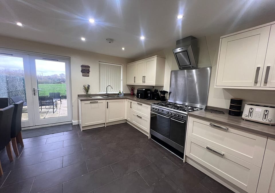 Sleek, functional, and designed for your culinary adventures