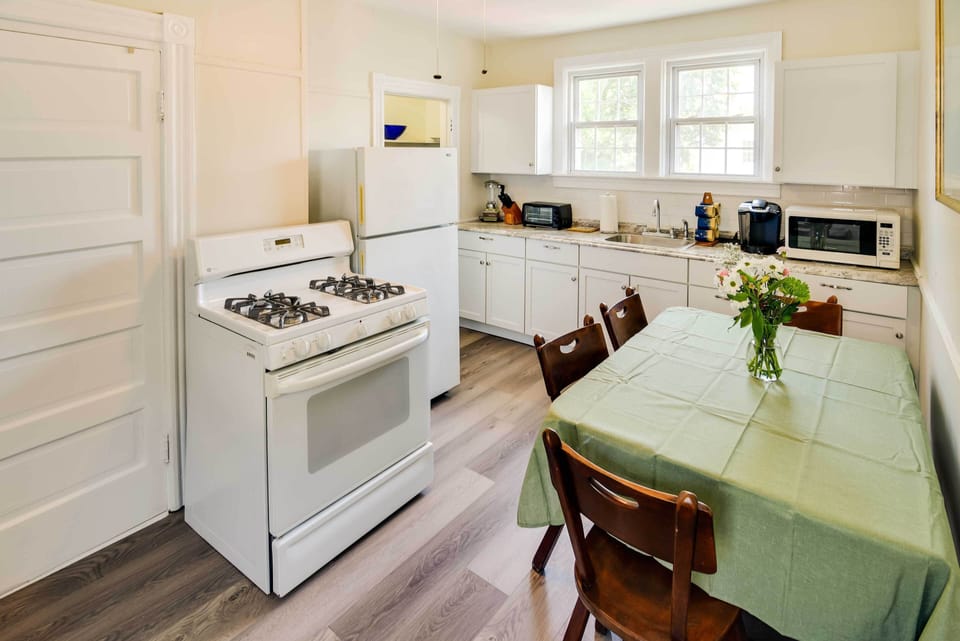 Kitchen | Basic Cooking Essentials | Dining Table | Dishware & Flatware Provided