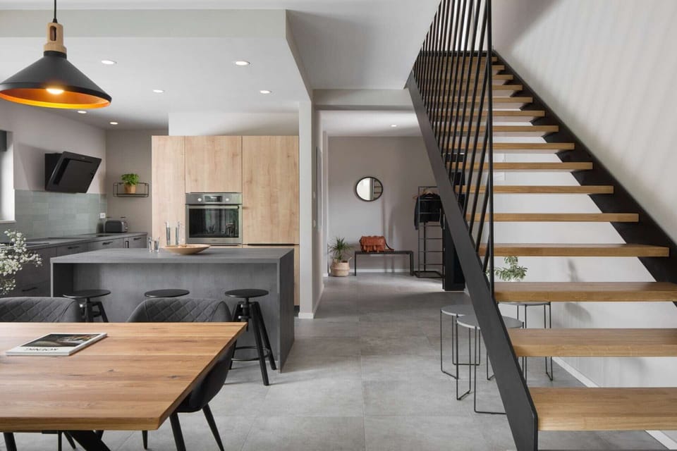 Entrance / Reception
