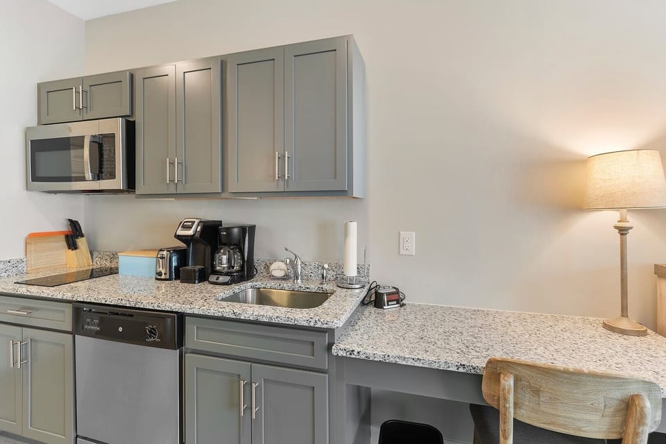 Kitchenette
CS 5.9.23