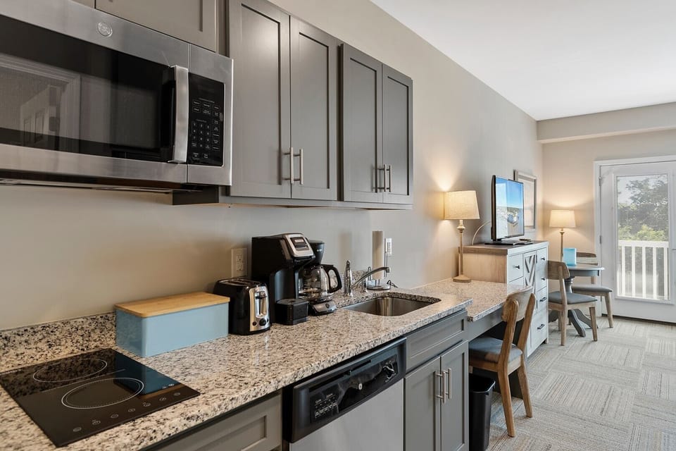 Kitchenette
CS 5.9.23