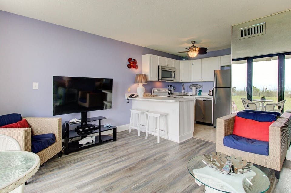 Atlantic Towers 102-print-006-031-Main Living Area-4200x2792-300dpi