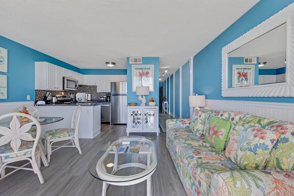 Atlantic Towers 403-print-005-010-Main Living Area-4200x2800-300dpi