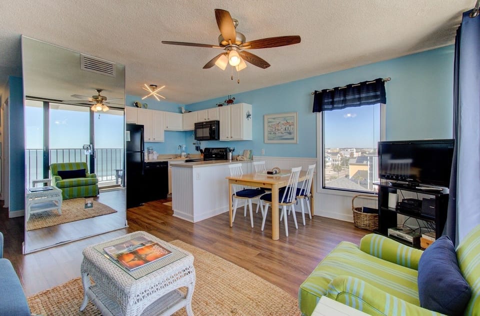 Atlantic Towers 601-print-007-020-Main Living Area-4200x2760-300dpi