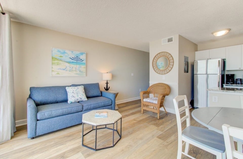 Atlantic Towers 1010-print-005-021-Main Living Area-2048x1346-300dpi