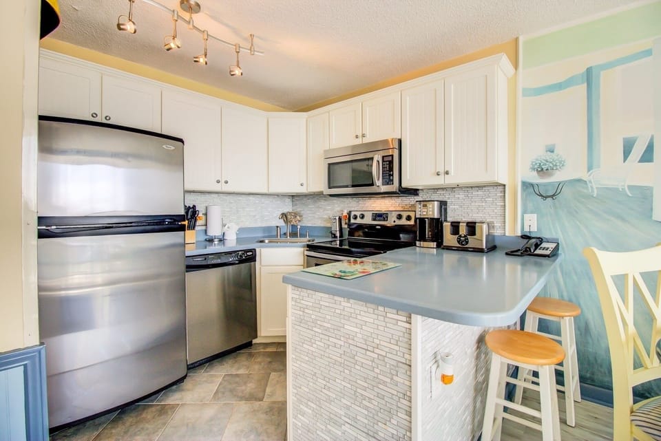 Atlantic Towers 910-print-009-002-Kitchen-4200x2804-300dpi