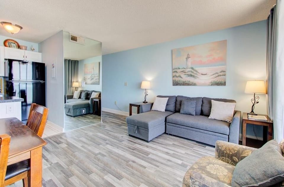 Atlantic Towers 809-large-005-004-Main Living Area-1500x986-72dpi