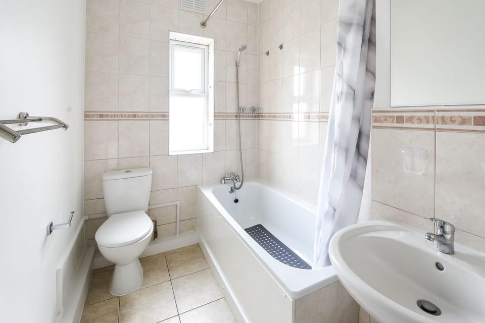 Bathroom - bathtub and shower