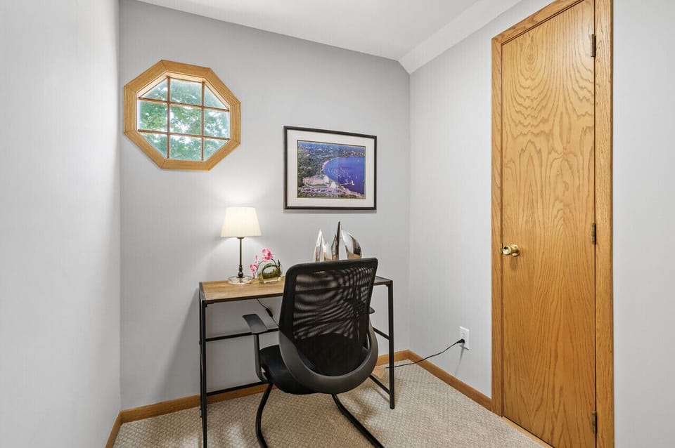 Productivity and Comfort Combine: Perfect for your zoom calls