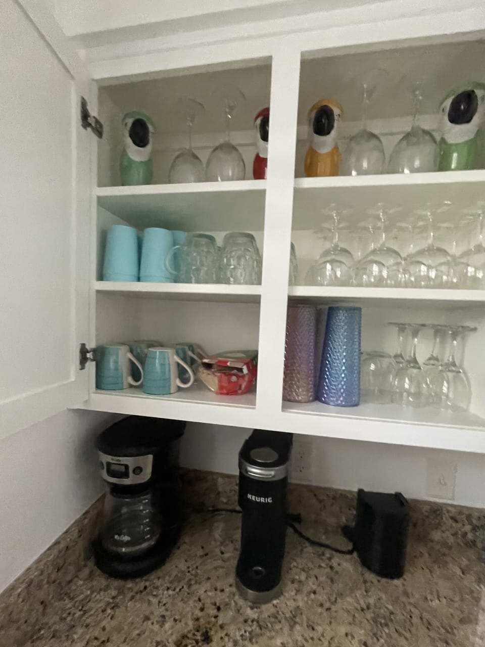 Full kitchen