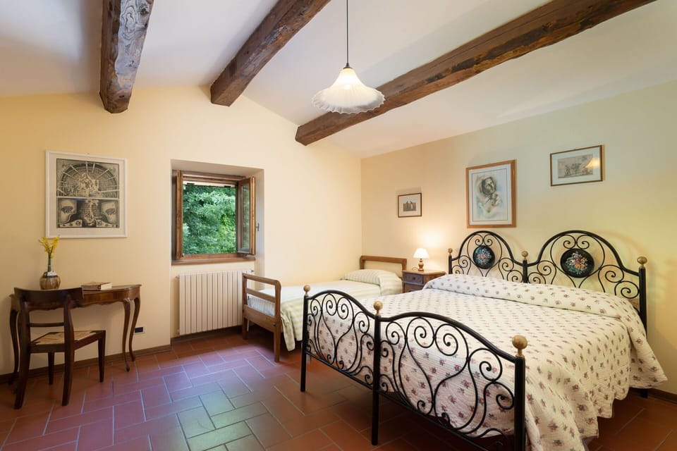 Amenities, Autumn, Bedroom, Room Detail, Spring, Summer