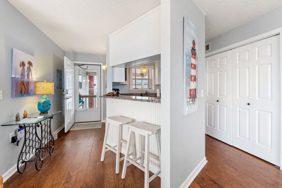 OPE3: Oyster Pointe E3 | Kitchen
