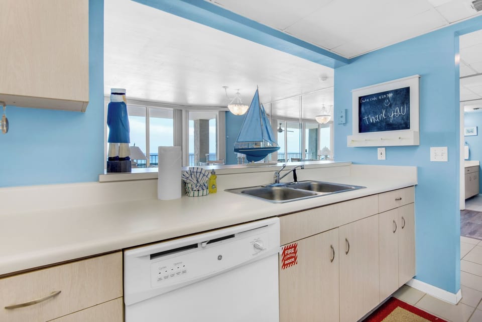 Kitchen with plenty of counter space