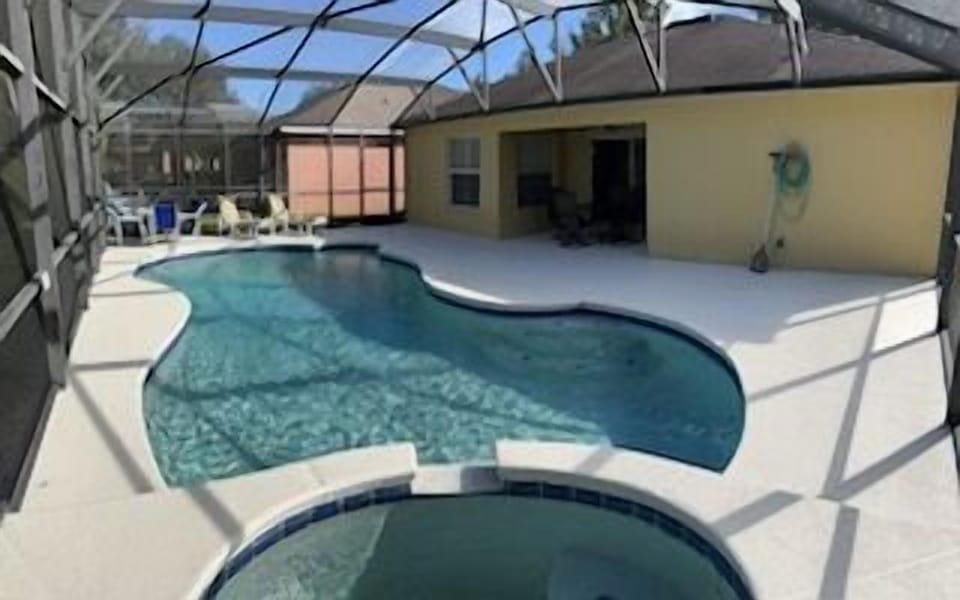 Pool2