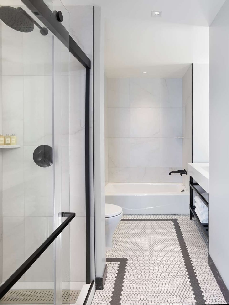 Soak away the day in a bright, modern bath.