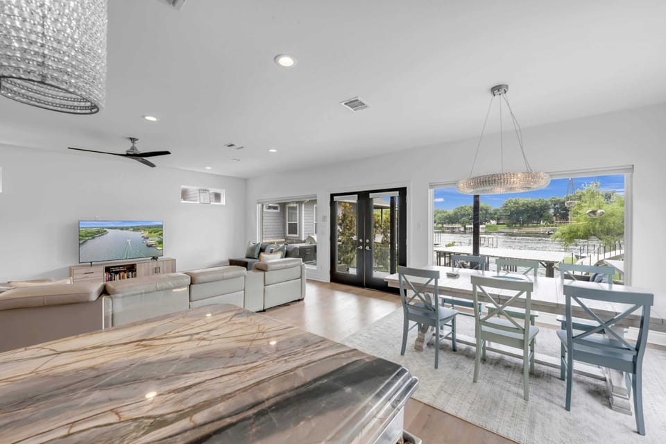 Open concept floorplan