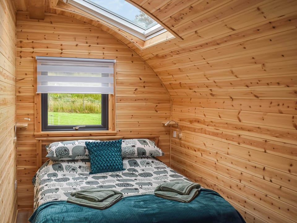 Open plan living space | Black Grouse - Dalaraban Luxury Pods, Fort William