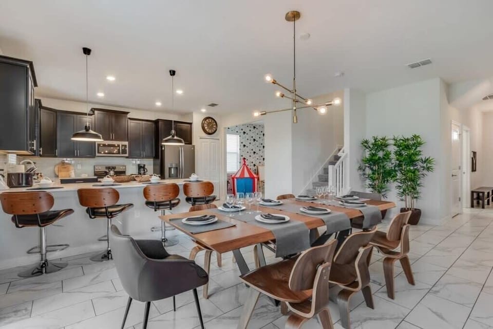 8940TitaniumWay,ChampionsGate_08