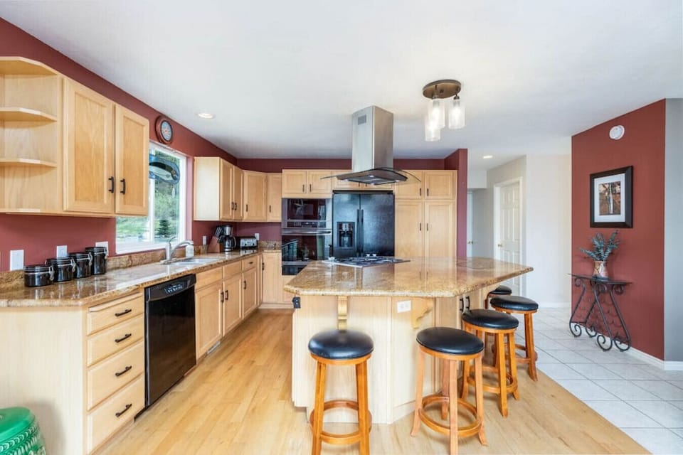 Kitchen and Bar Countertop