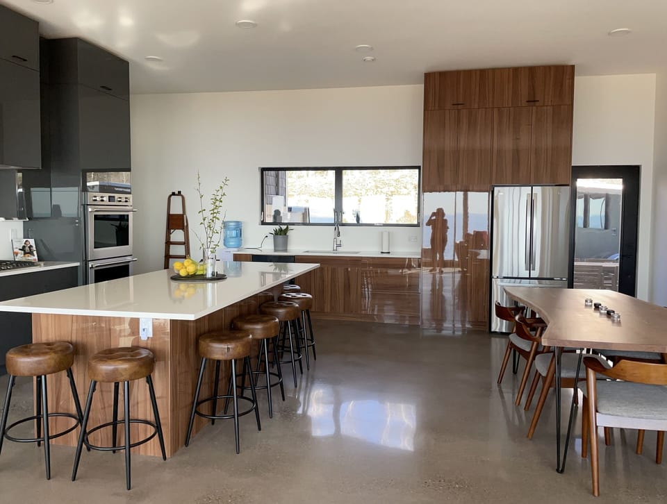 Eating at island or dining table