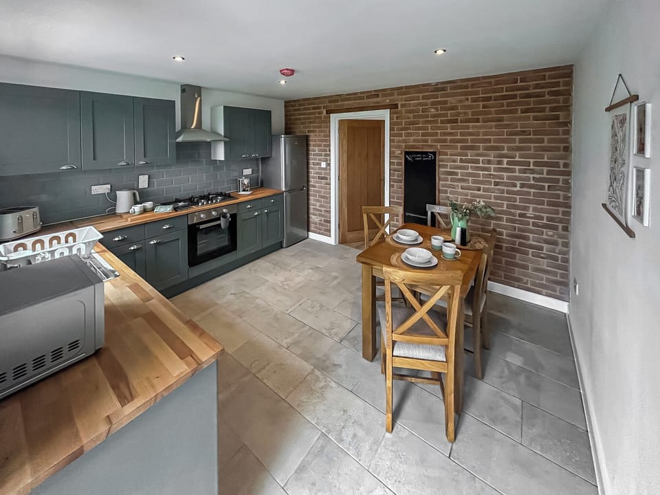 Kitchen/diner | No. 3 Rabbit Warren - Middle of Nowhere, Great Witchingham