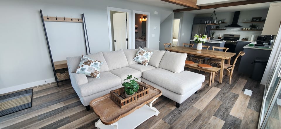 Living room
