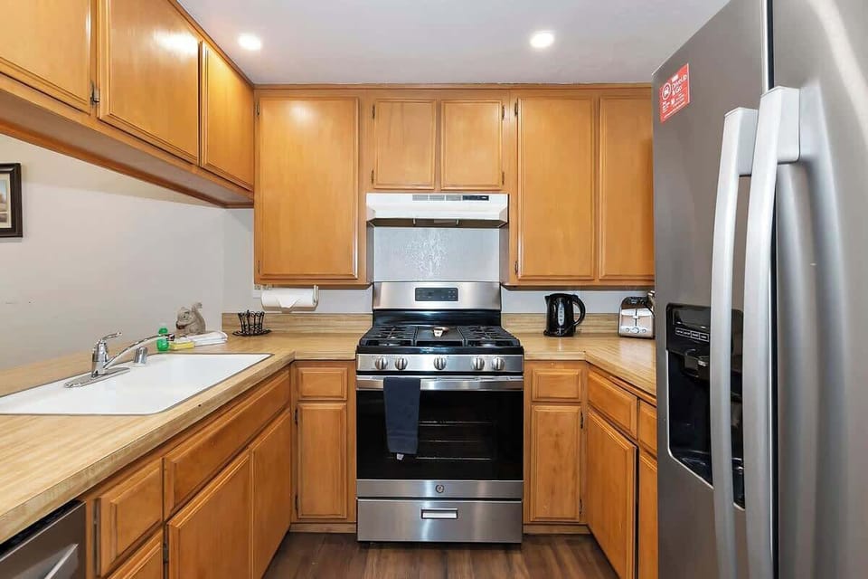 Kitchen. 