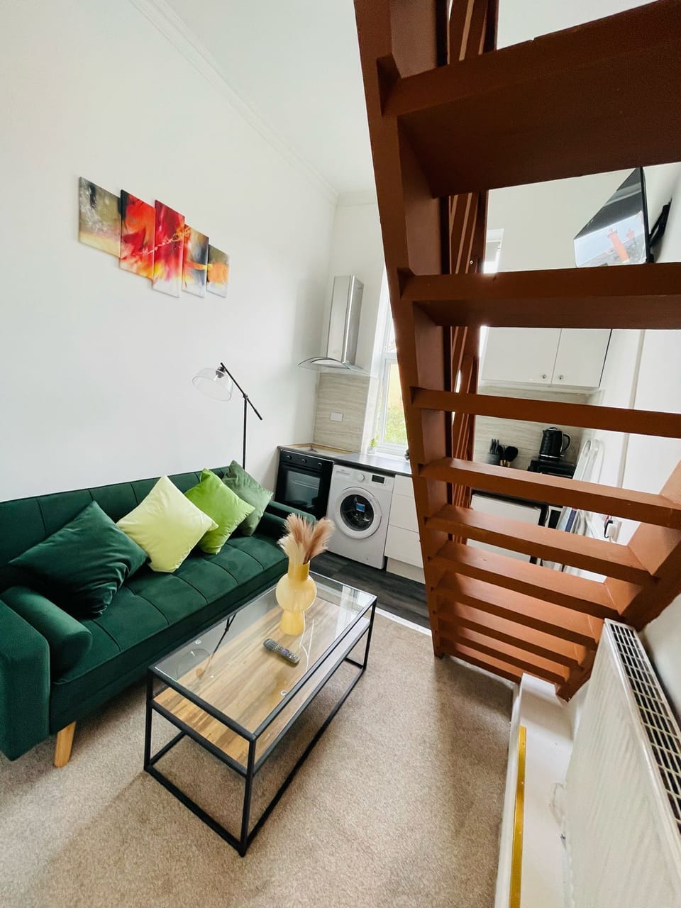 Living Room / Lounge
