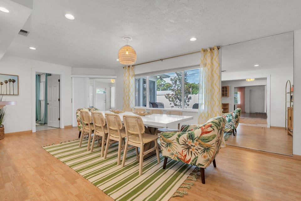 10 person dining table!