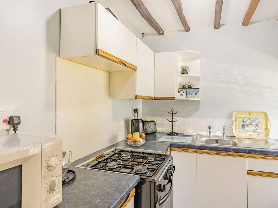 Kitchen | Bluebell Cottage - Pen y Bryn Farm and Holiday Cottages, Betws Yn Rhos
