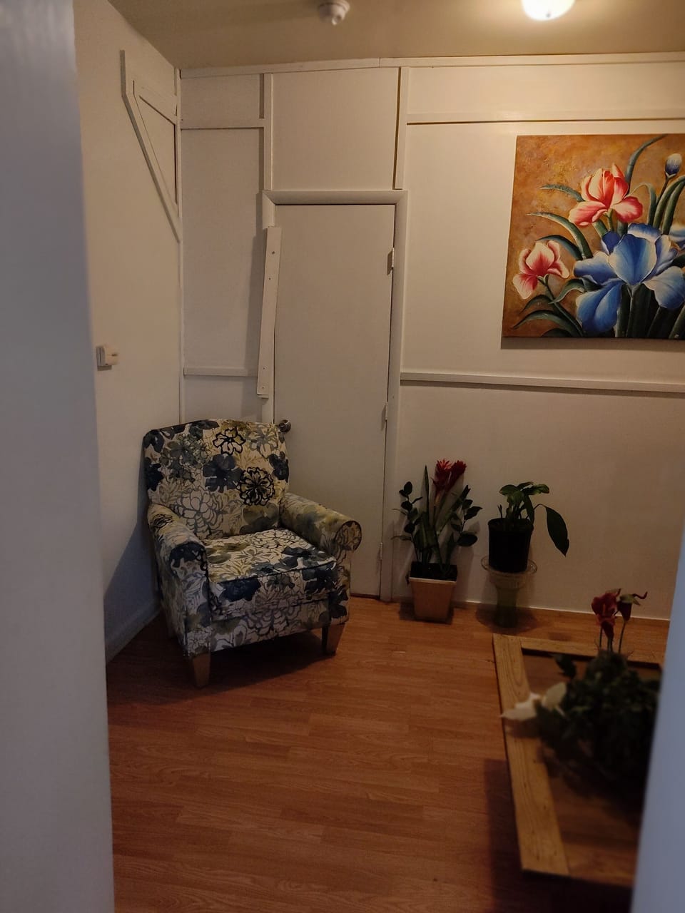 second living room 