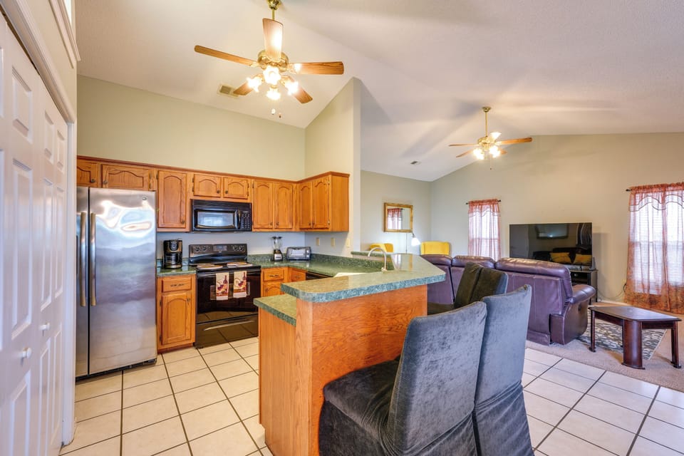 Kitchen | Crockpot | Blender | Dishwasher | Coffee Maker