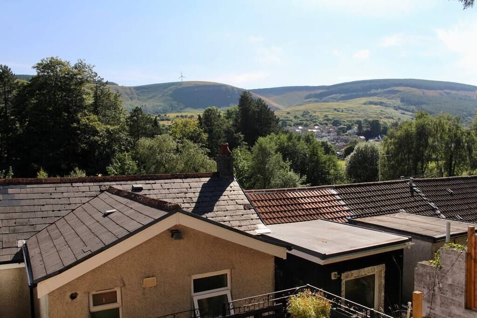 There are great views from the terraced garden. Walking routes are very near by. 