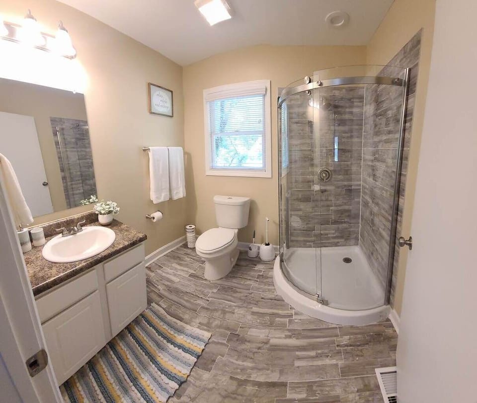 Bathroom 
Fully renovated bathrooms