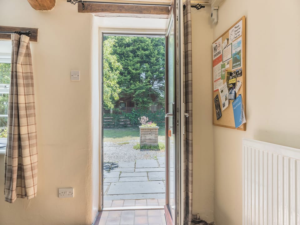 Hallway | Primrose Cottage - Pen y Bryn Farm and Holiday Cottages, Betws Yn Rhos