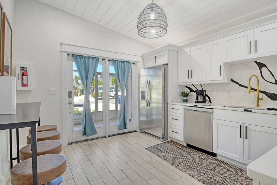 fully stocked kitchen