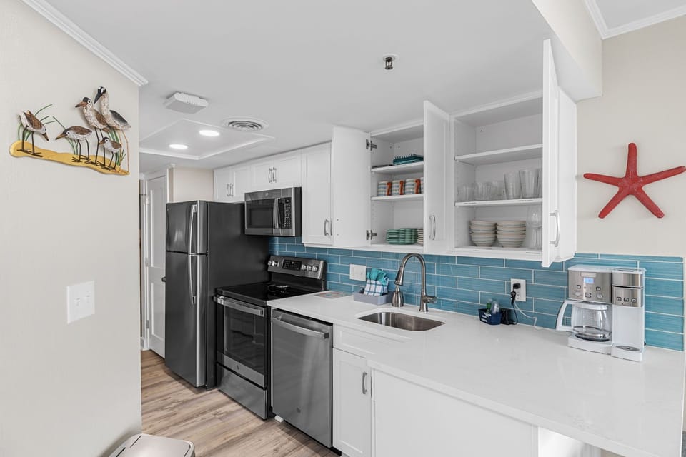 Kitchen features Stainless Appliances