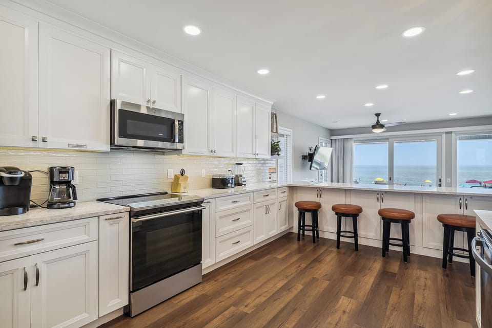 Main Level,Kitchen,