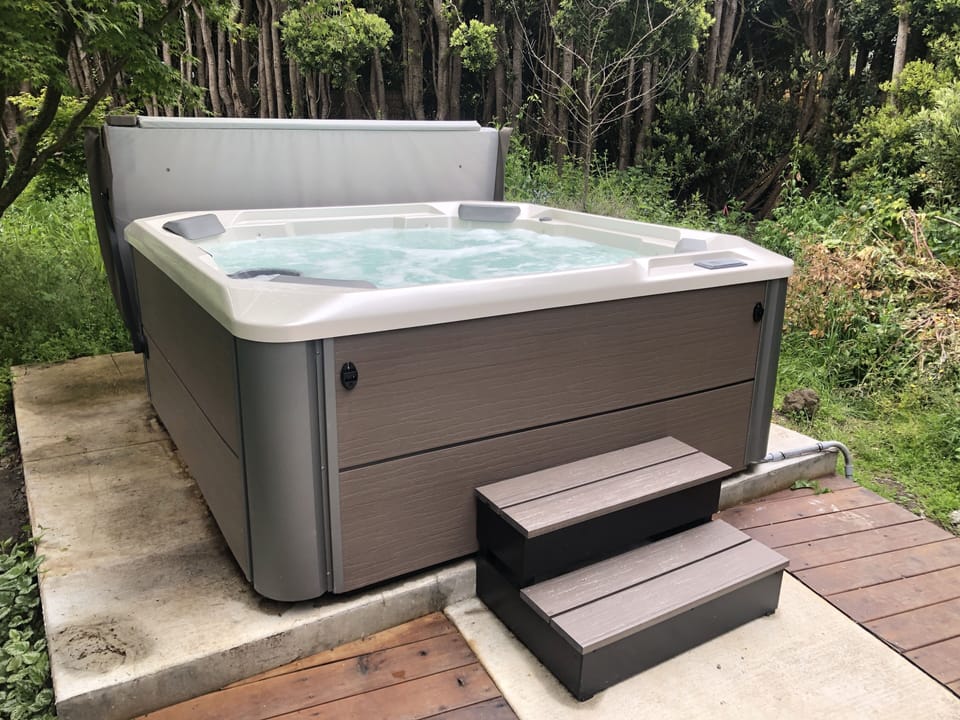 Relaxing hot tub