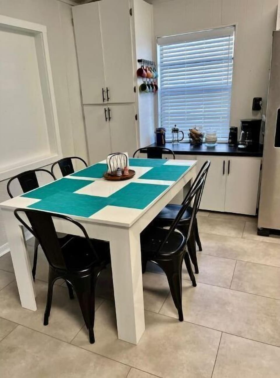Dining Area off kitchen